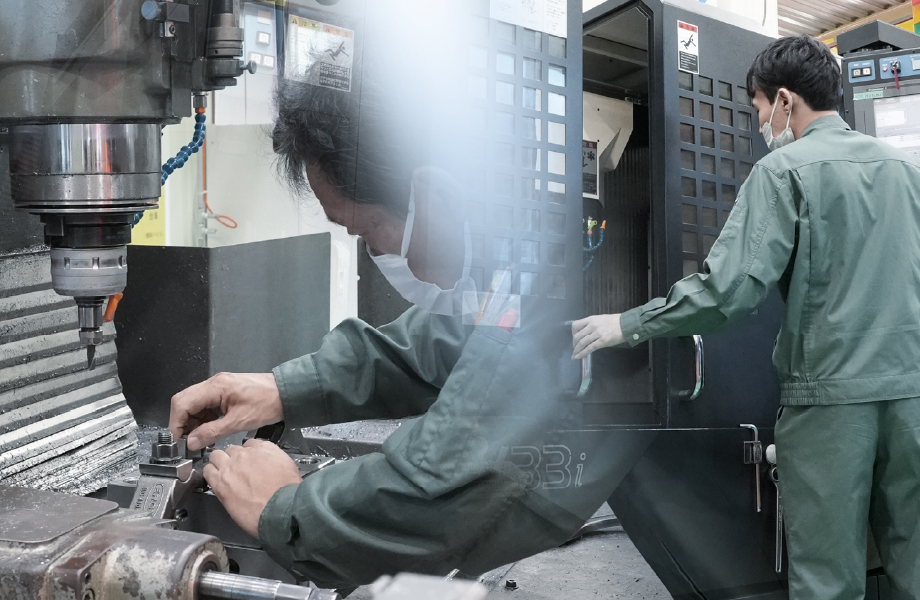 金型製造